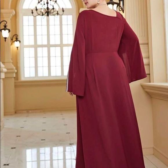 Embroidery asymmetrical dress - Picture 4 of 6